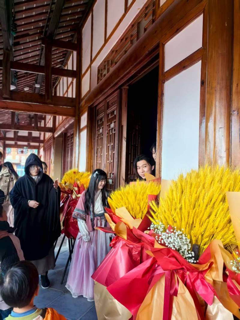 沉浸赋能：黄南景区演艺的差异化突围之路